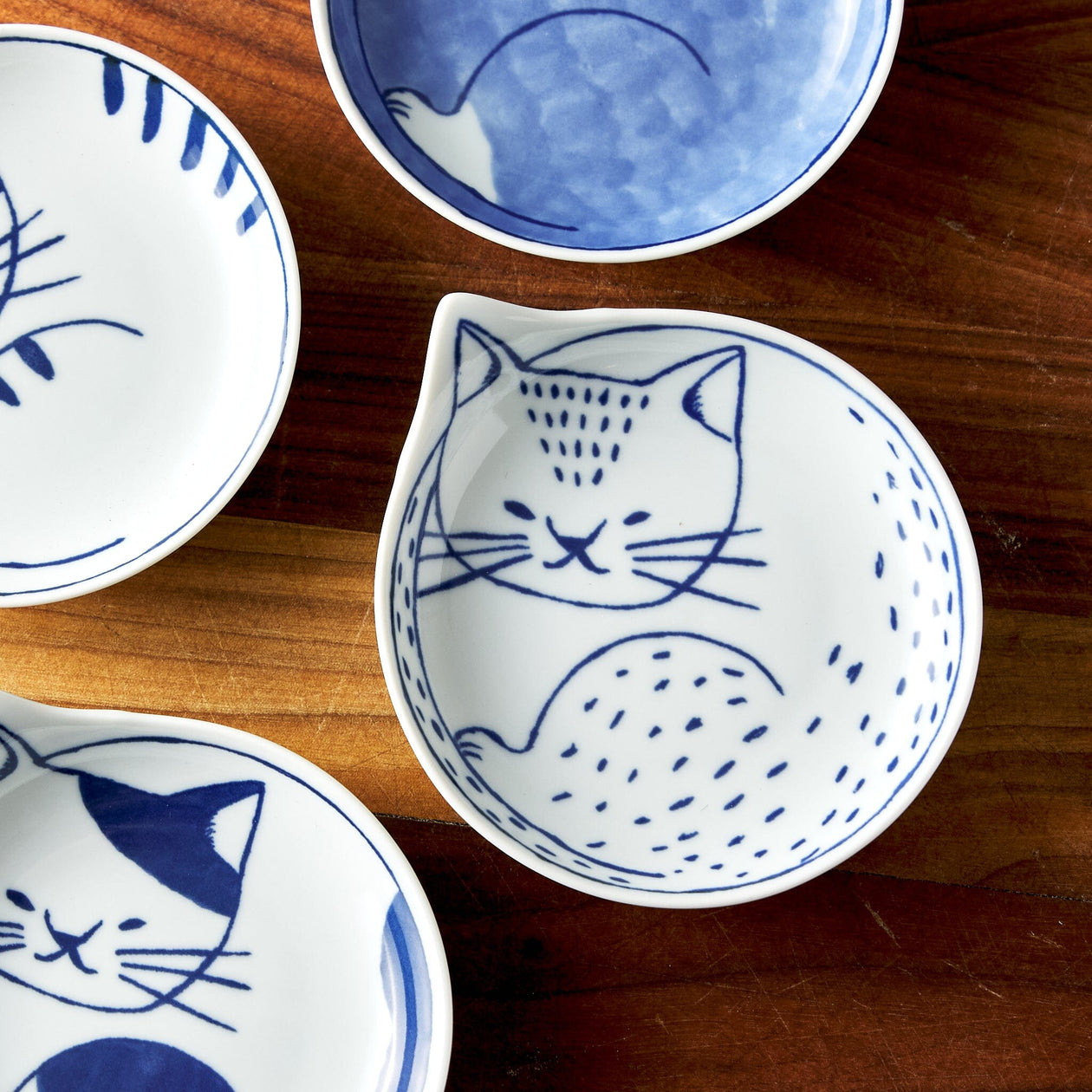 Miya Nekotori Cat Plates – Set of 4 Tabletop Miya Company 