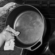 Skeppshult Egg Pan with Walnut Handle Equipment Skeppshult 