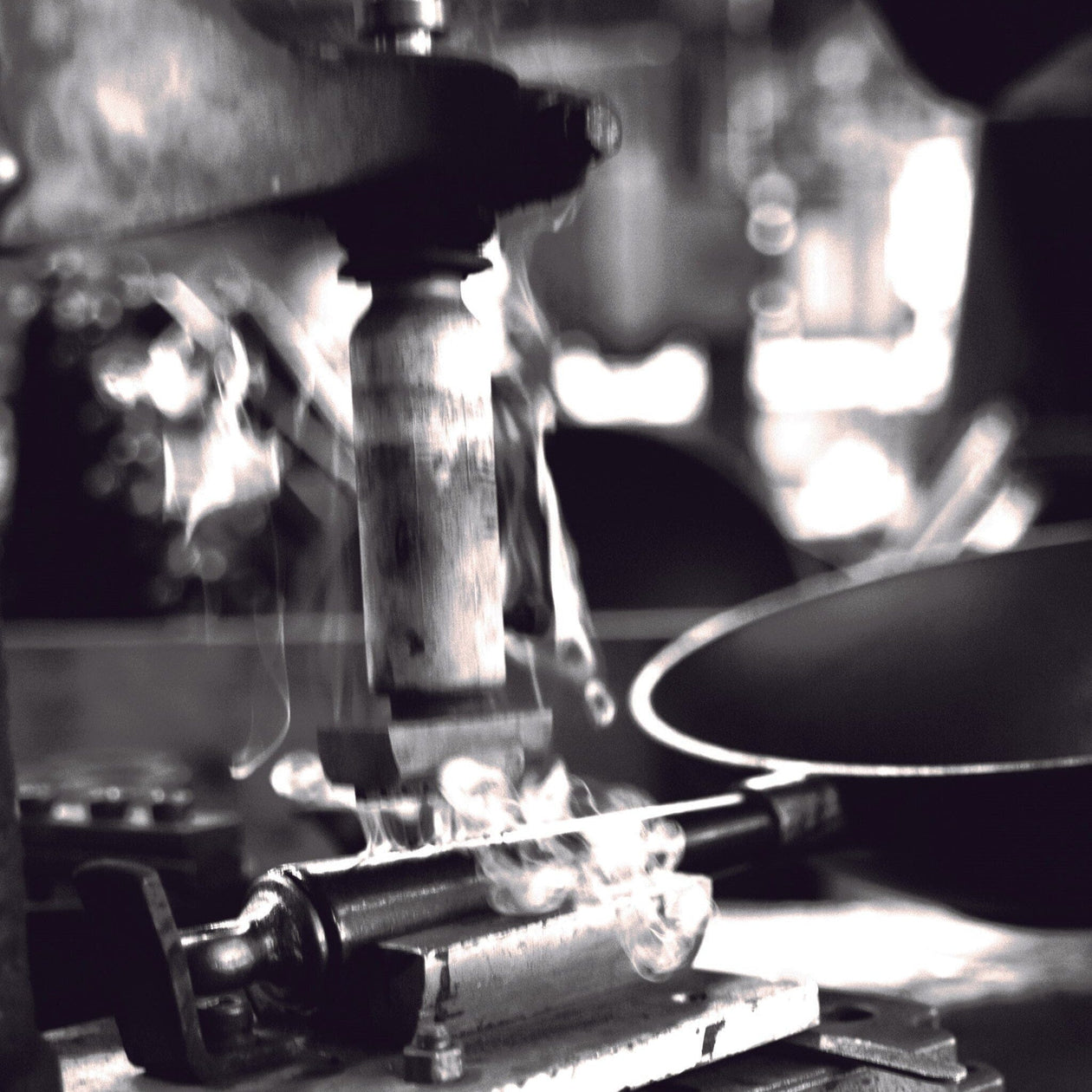 Skeppshult Egg Pan with Walnut Handle Equipment Skeppshult 