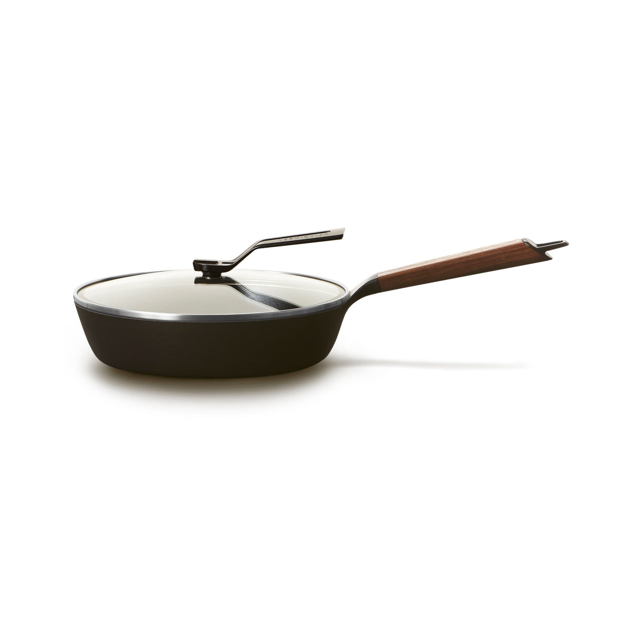 Vermicular Deep Sauté Pan with Lid – Walnut Handle Equipment Vermicular 10.2 inches 