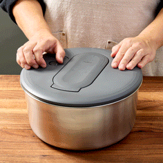 Zyliss Swift Dry Salad Spinner Equipment DK Household Brands 